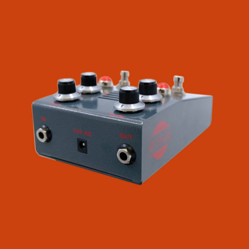 Roaring Bulb Tube clean boost and overdrive